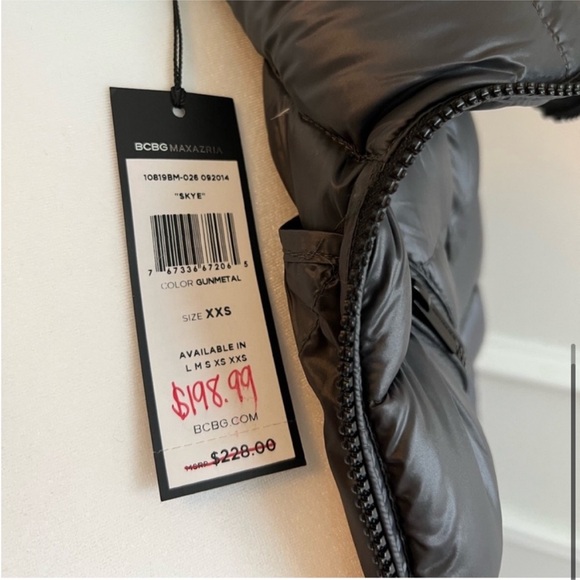 NWT BCBG MaxAzria puffer coat size XXS gunmetal - Picture 5 of 6
